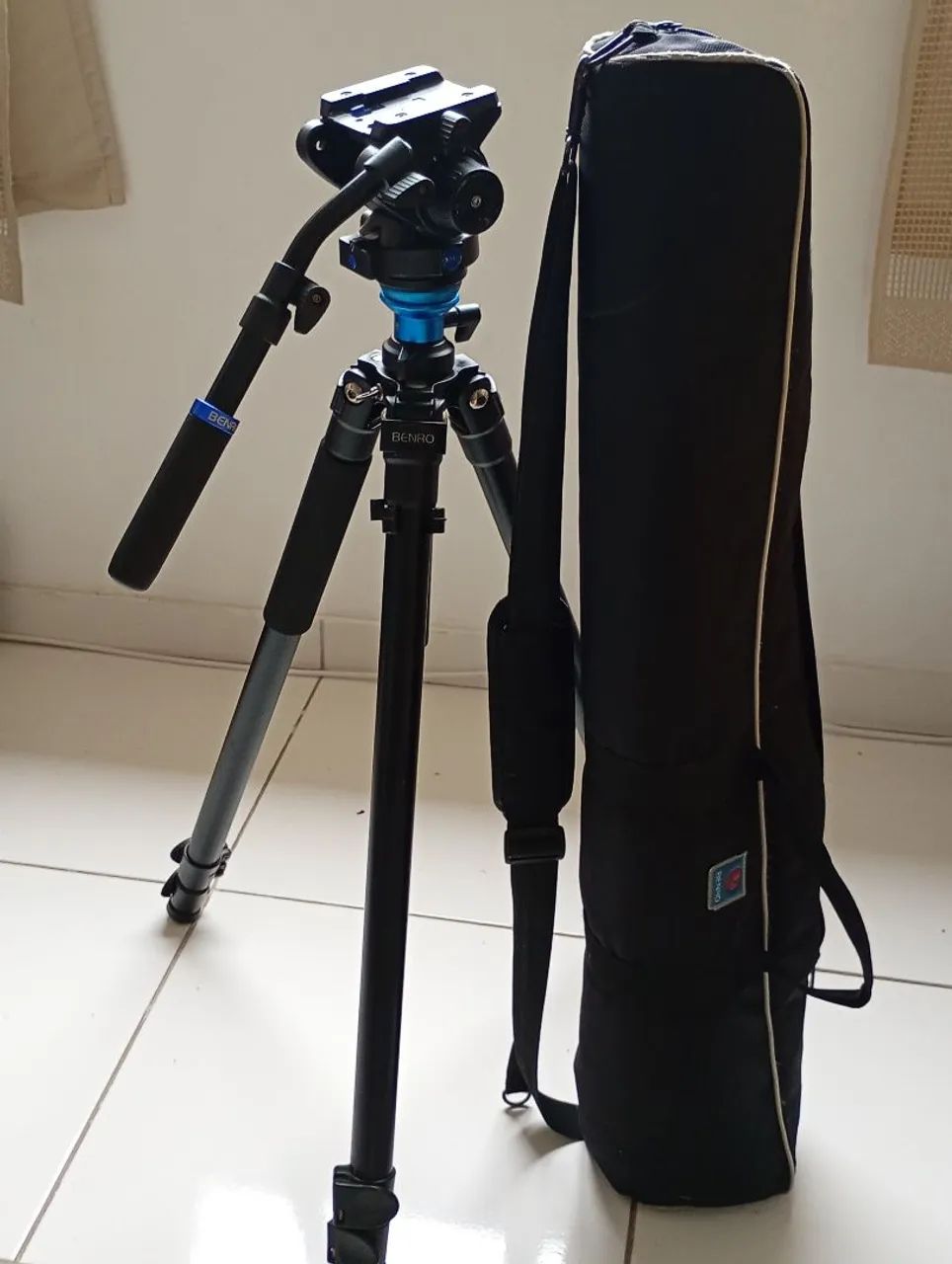 Tripé hidráulico Benro -Profissional  - Foto 4