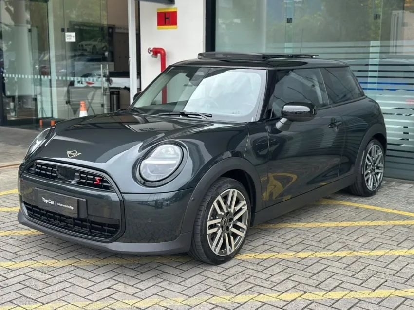 Mini Cooper 2.0 16V Twinpower Gasolina S 2P Steptronic 2025