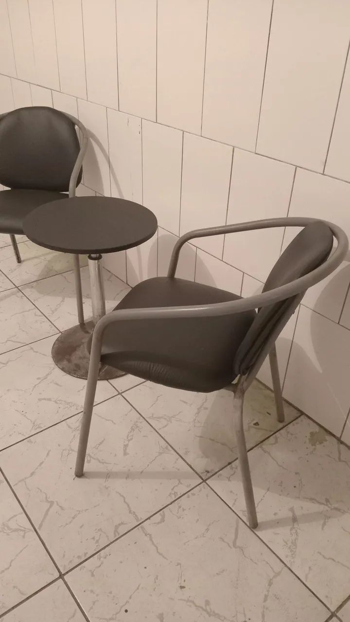 Cadeiras + mesa - Foto 4