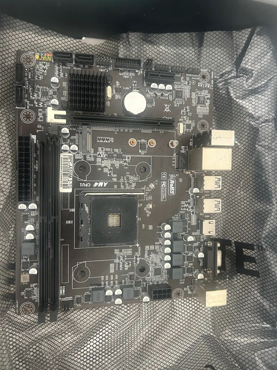 Placa Mãe - B550 Aorus Elite V2 - Foto 2