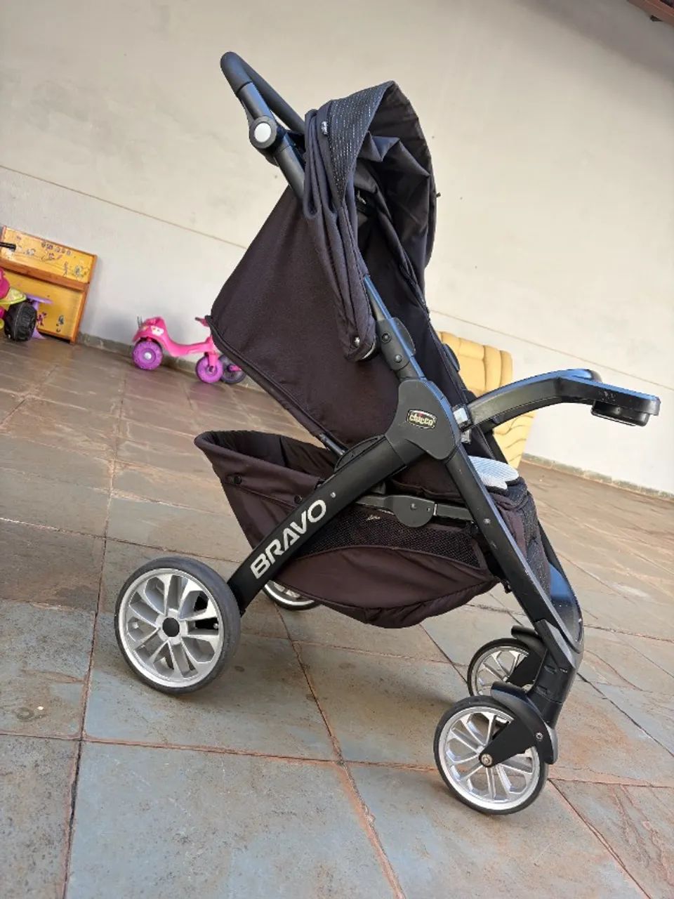 Kit Carrinho de Bebê com Bebê conforto veicular - Foto 4