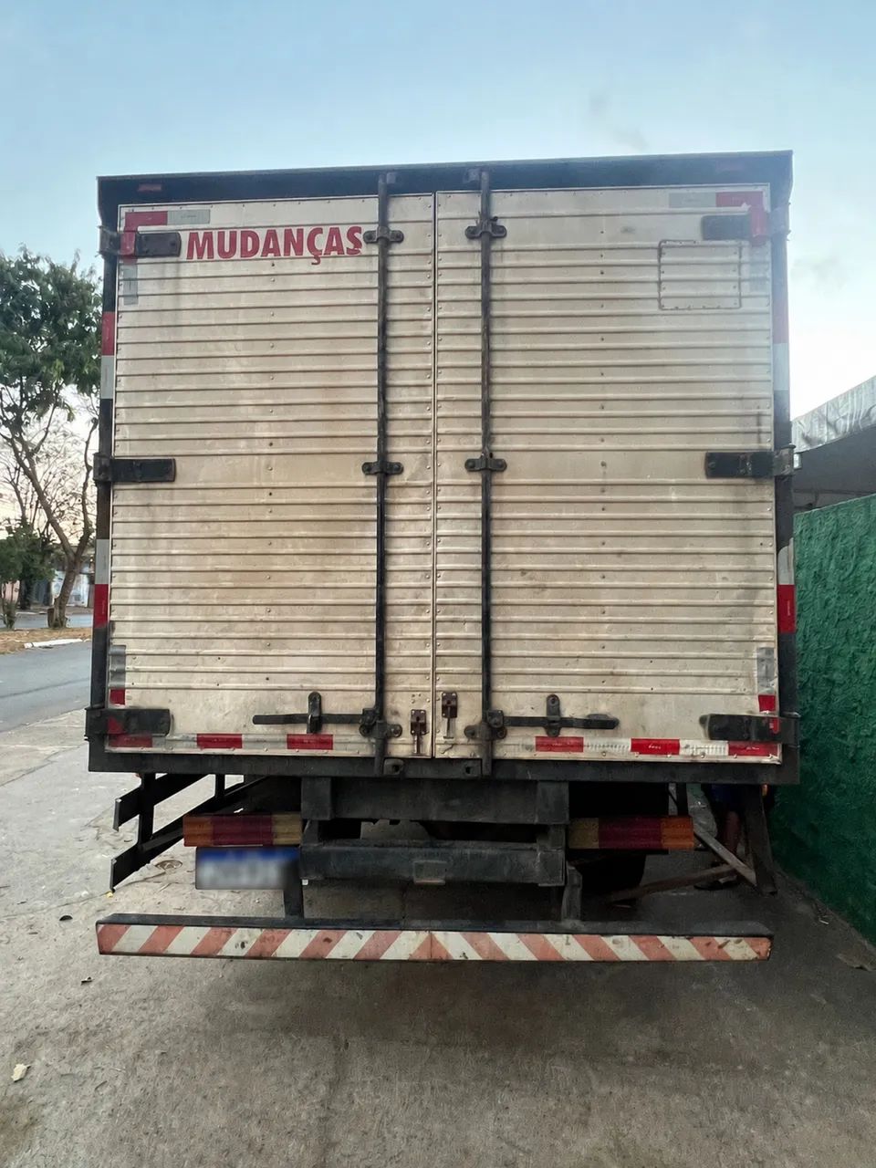 Caminhão D40 baú  - Foto 2