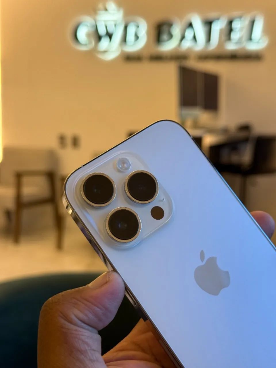 Apple iPhone 14Pro ホワイト 75% iPhone 14 Pro Max novissimo, impecavel - Celulares e Smartphones スマートフォン本体