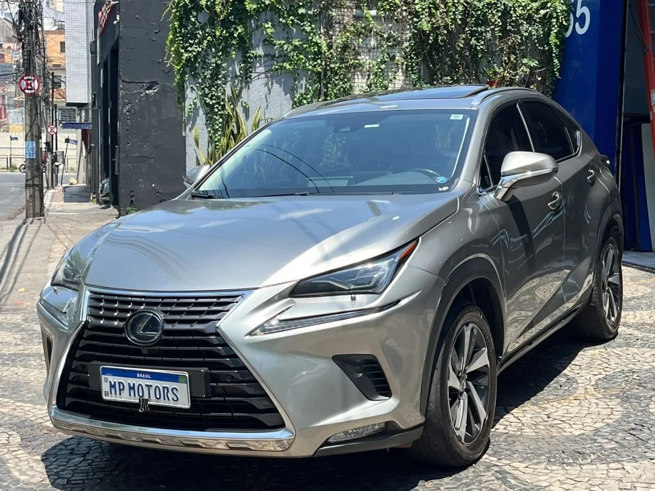 Lexus NX-300 H Luxury 2.5 16V Aut., foto 3 de 17