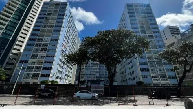 Apartamento em Boa Viagem - Recife - PE - Foto 2