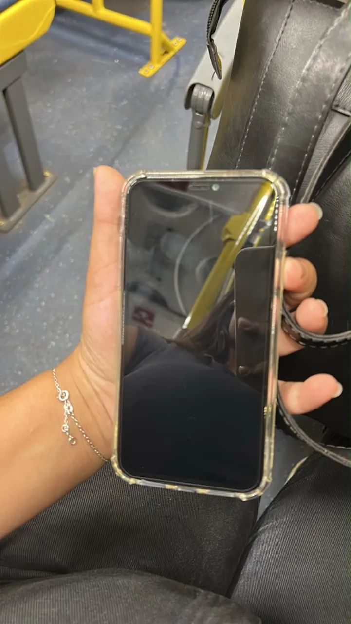 Vende-se iPhone 11 Preto - Foto 3