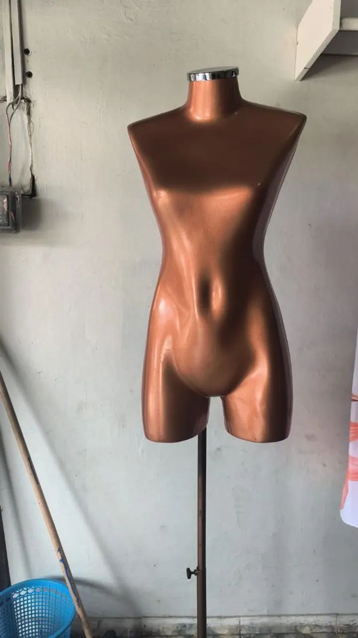 MANEQUINS 