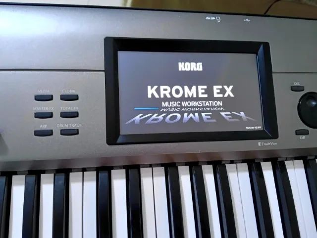 KORG KROME EX61  - Foto 3