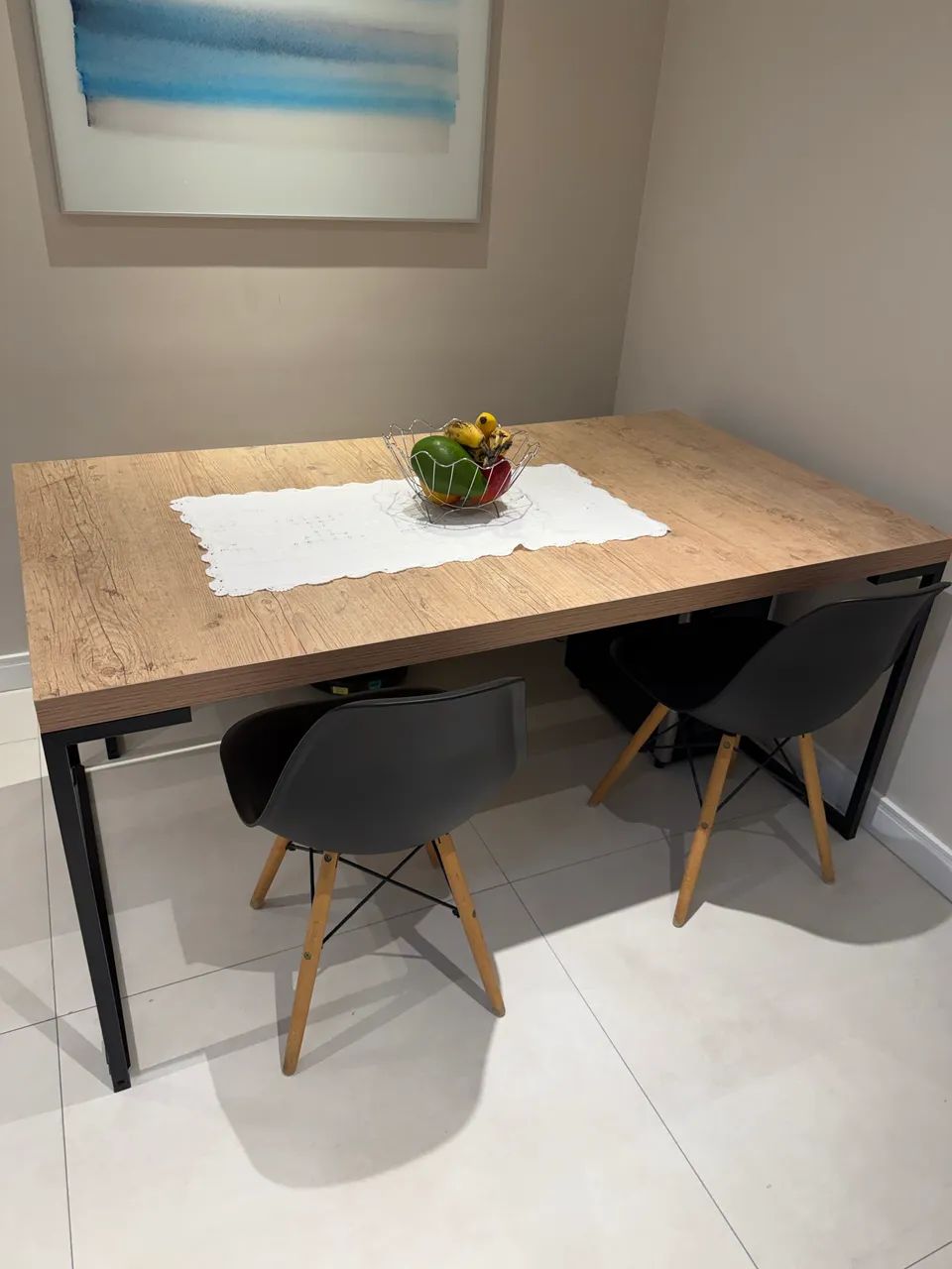 Mesa estilo industrial com banco e 2 cadeiras palito  - Foto 3