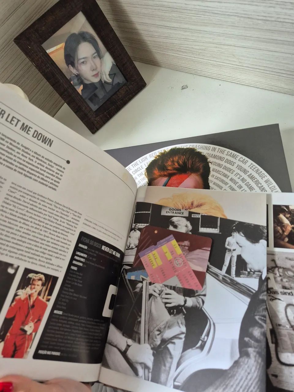 Livro David Bowie  - Foto 3
