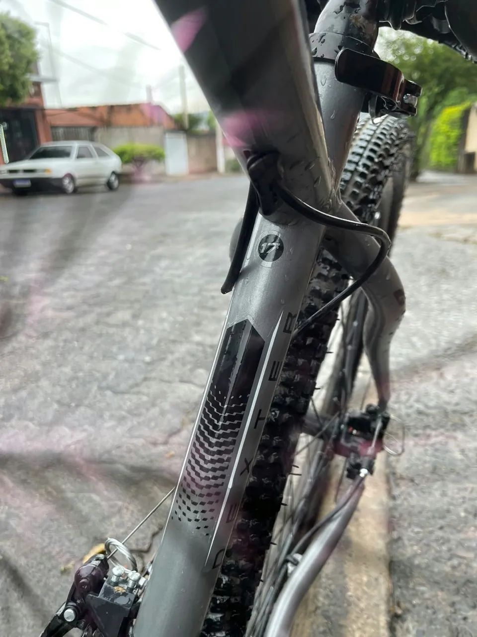 Vende-se Bicicleta semi nova, aro 29  - Foto 3