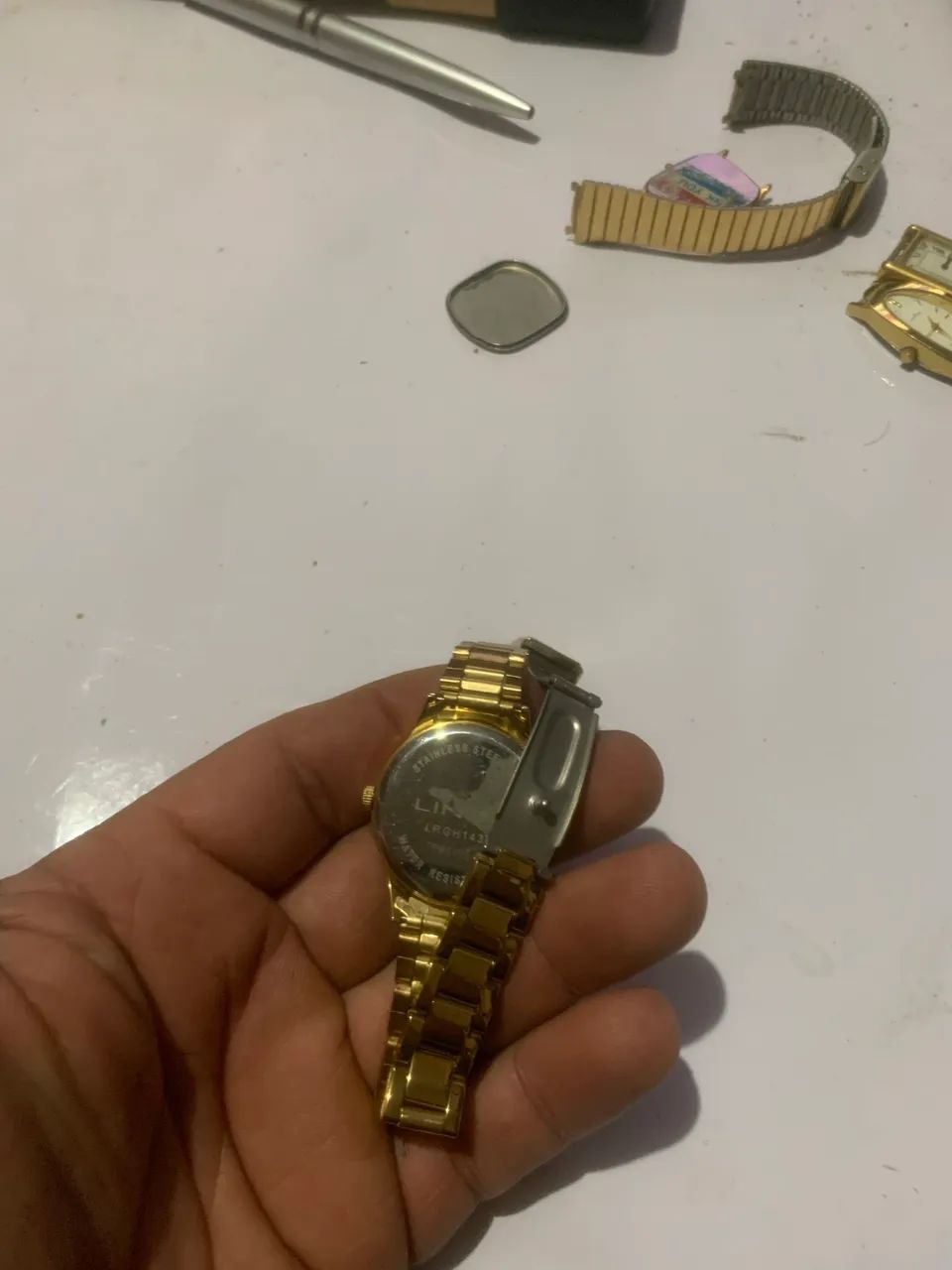 relógio de pulso feminino dourado da marca Lince - Foto 4