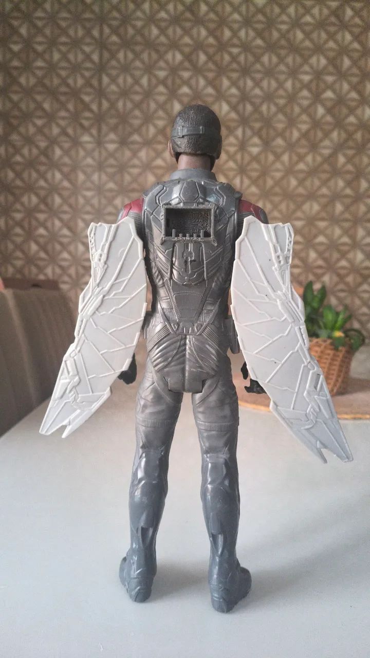 BONECO FALCÃO  - Foto 3