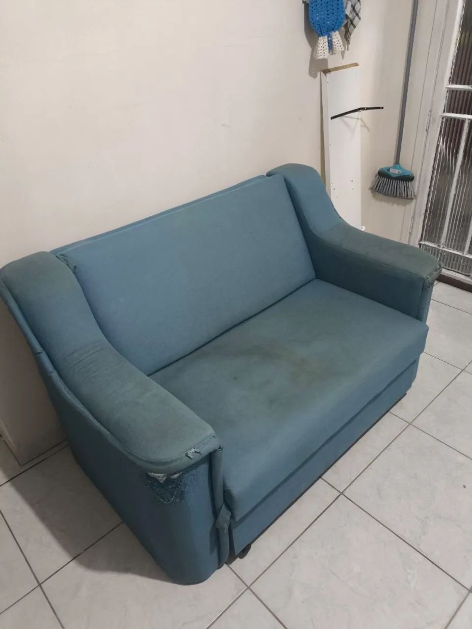 Sofá-Cama Vintage Retrátil Azul - 2 Lugares - Foto 3