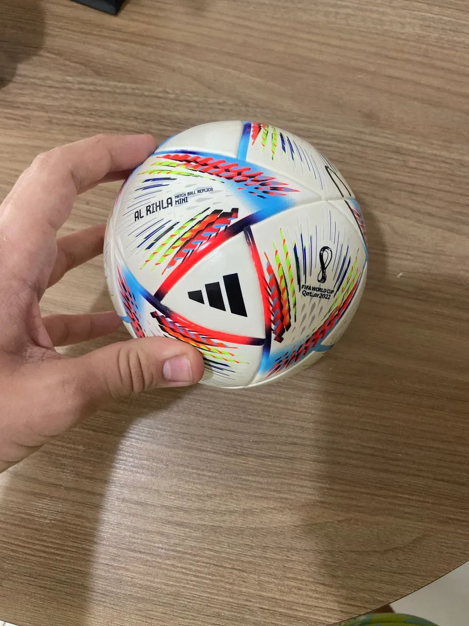 mini bola da copa 2022 assinada pelo cafú - Foto 2