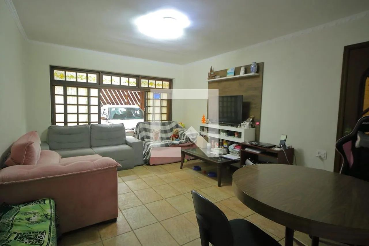 Casa à Venda - Paulicéia, 3 Quartos, 150 m2