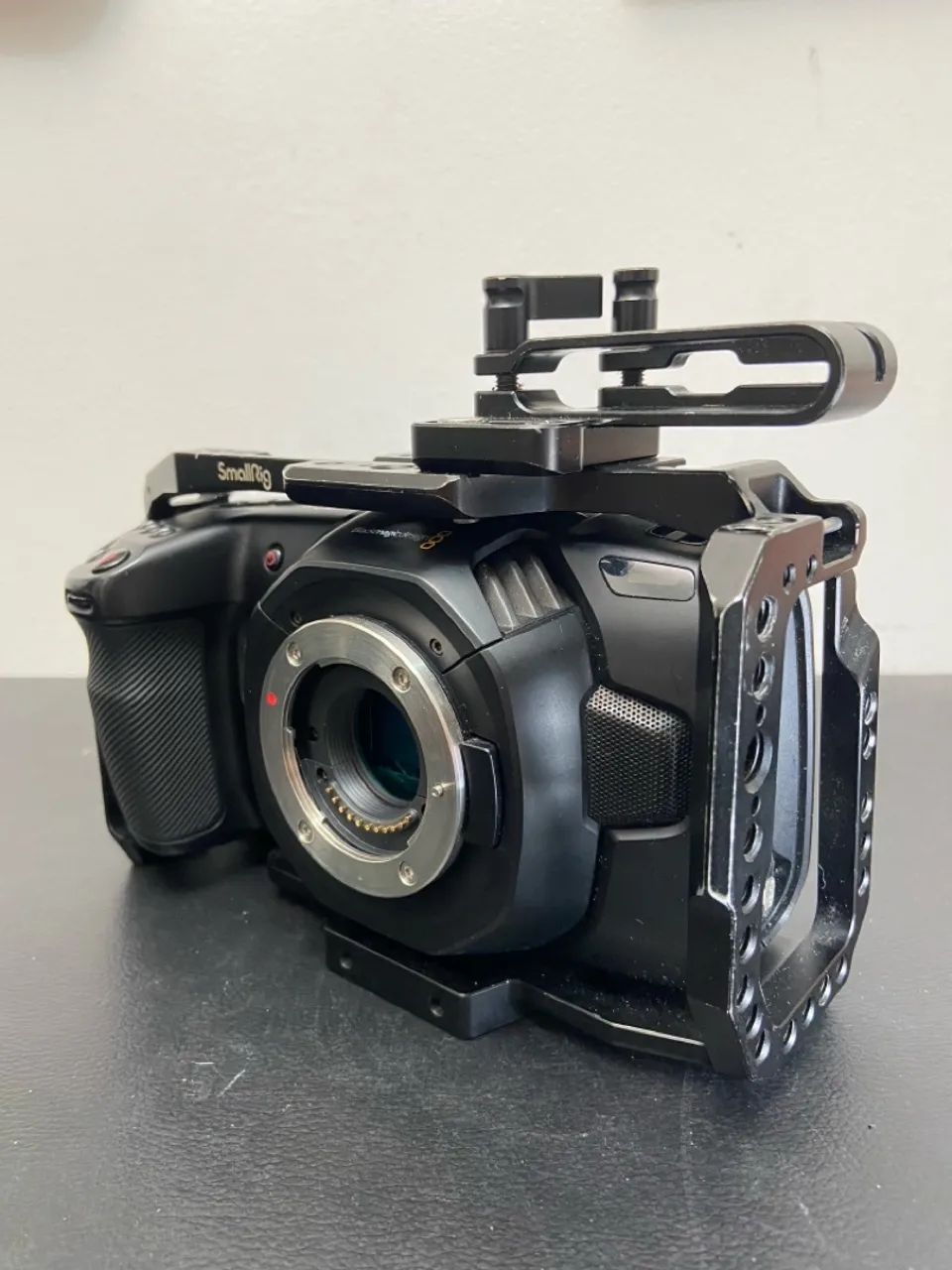Câmera Black Magic Pocket 4K - Foto 4