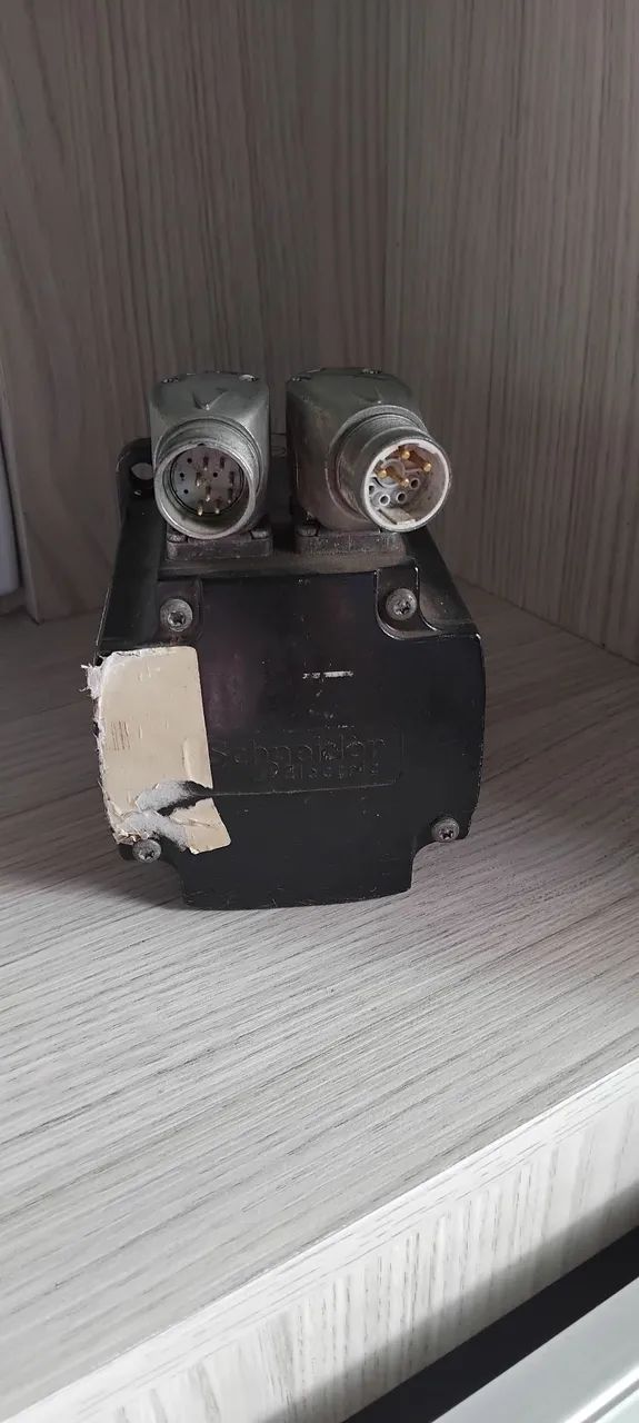 Servo motor  - Foto 2
