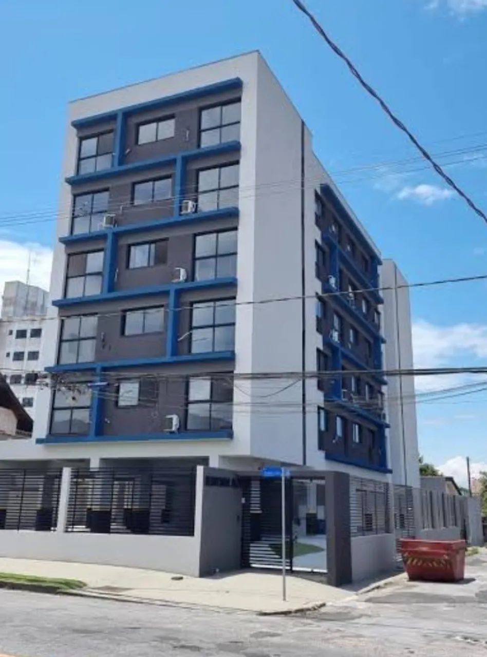 Studio mobiliado central 