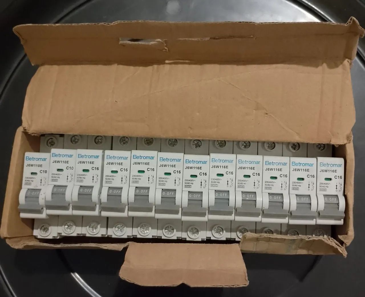 Box with 12 Circuit Breakers65137996446337120