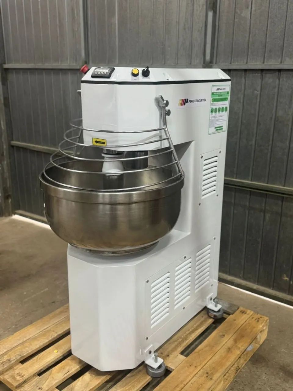 Masseira espiral Perfecta 40kg amassadeira industrial.