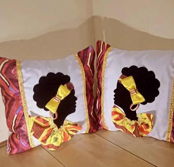 Almofadas decorativas 40×40. Diversas padronagens e tecidos.