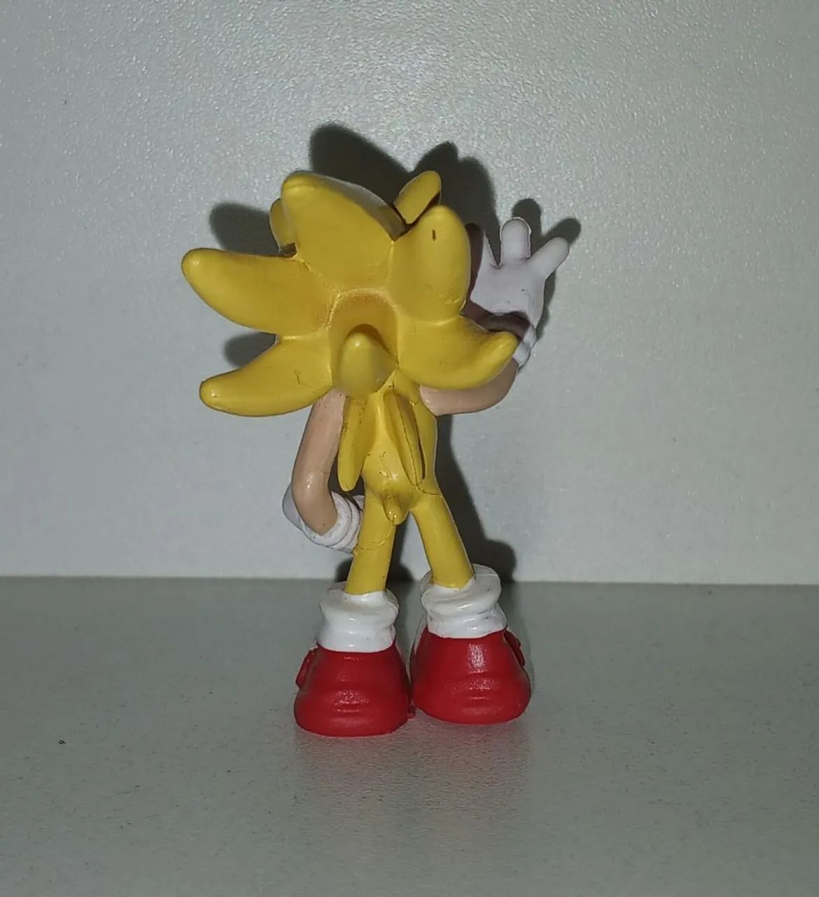 BONECO MINIATURA SUPER SONIC AMARELO - Foto 2