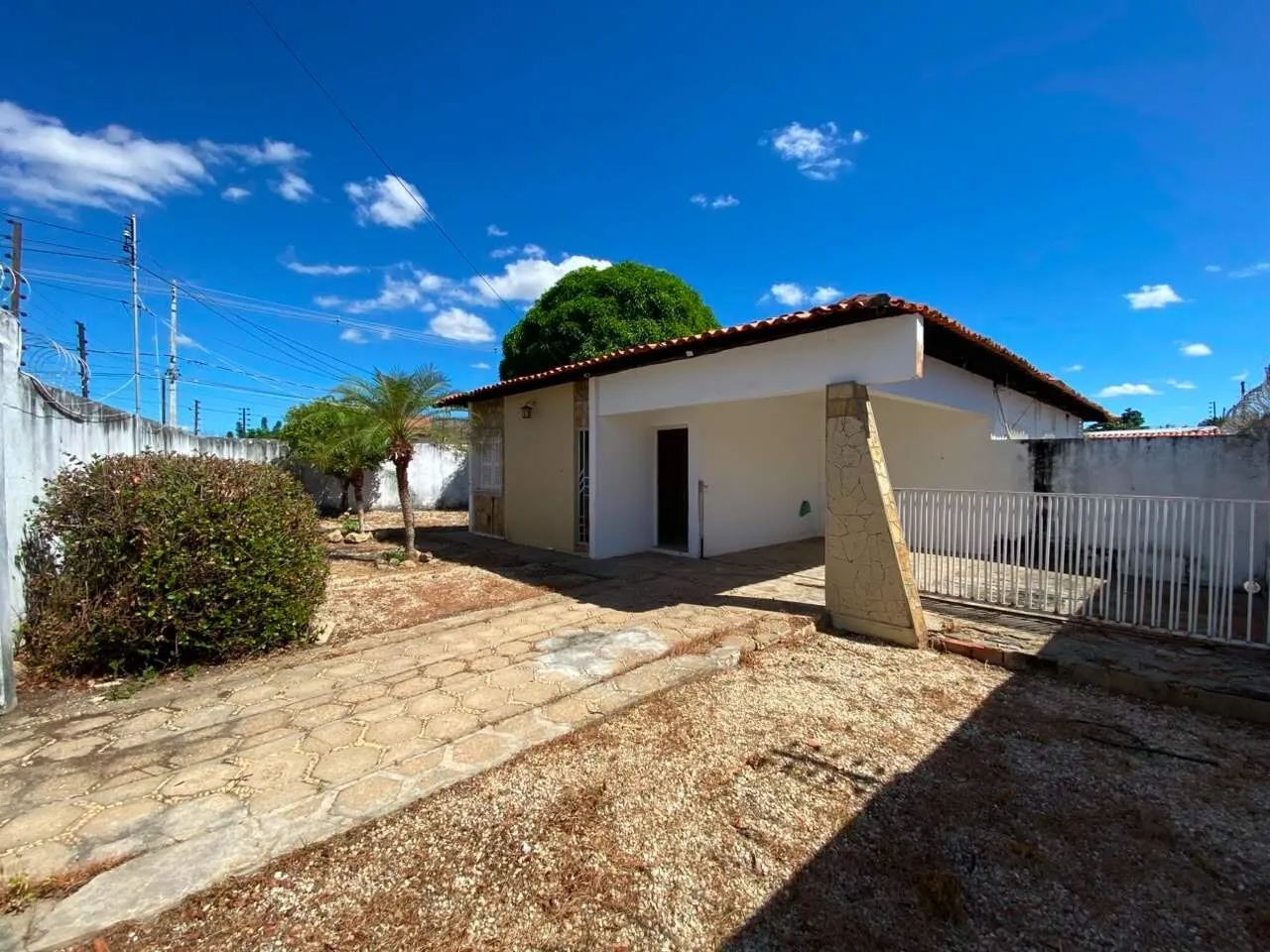 Aluga-se Casa Comercial  Bairro de Fátima - Foto 2