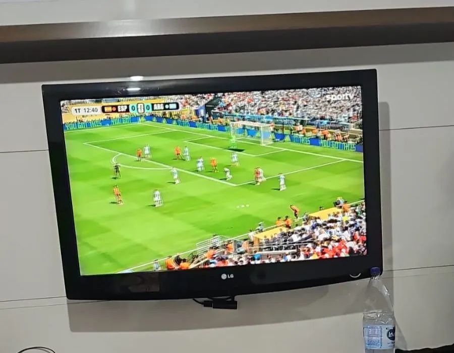 Tv LG 42 polegadas NÃO É SMART!!