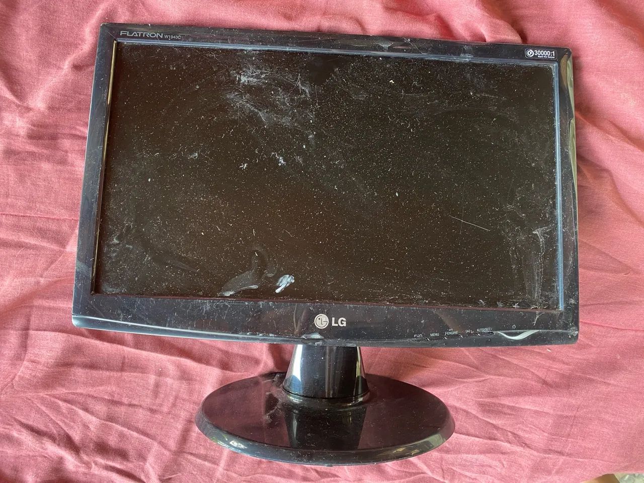 monitor de 19 polegadas modelo LG