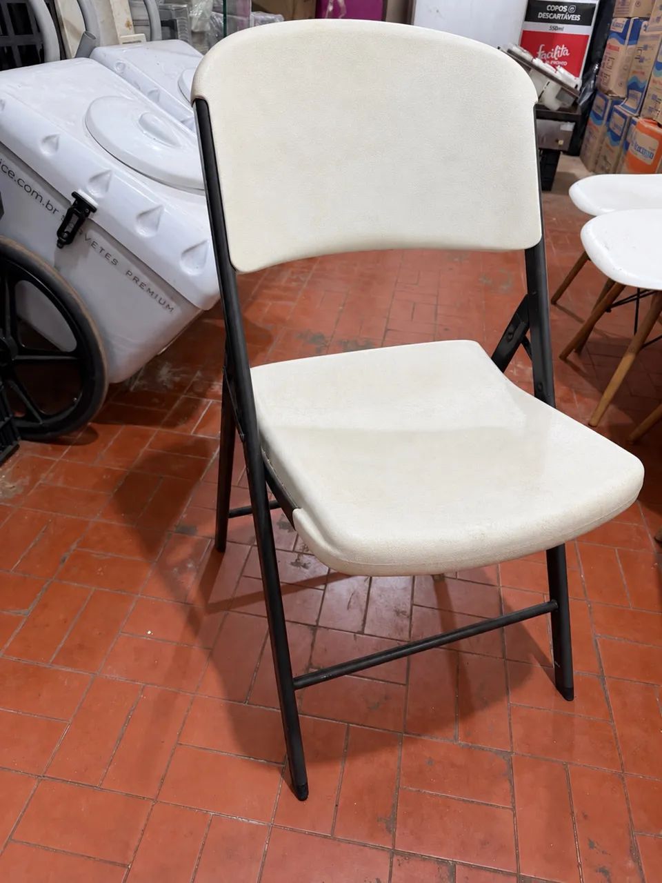Vendo 3 cadeiras 80,00 cada 