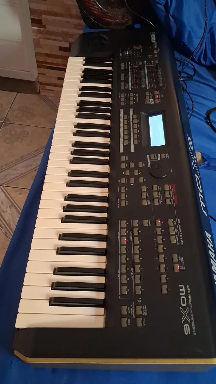 Teclado  Yamaha mox6  - Foto 4