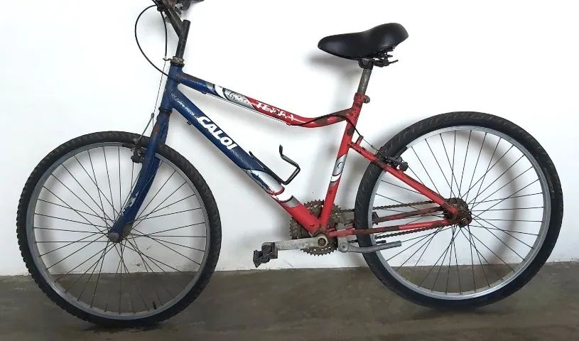 Bicicleta Caloi aro 26.