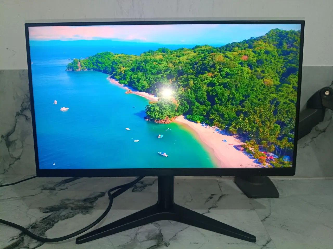 Monitor AOC 22" Full HD 75Hz HDMI/VGA - Funcionando Normal - Foto 2
