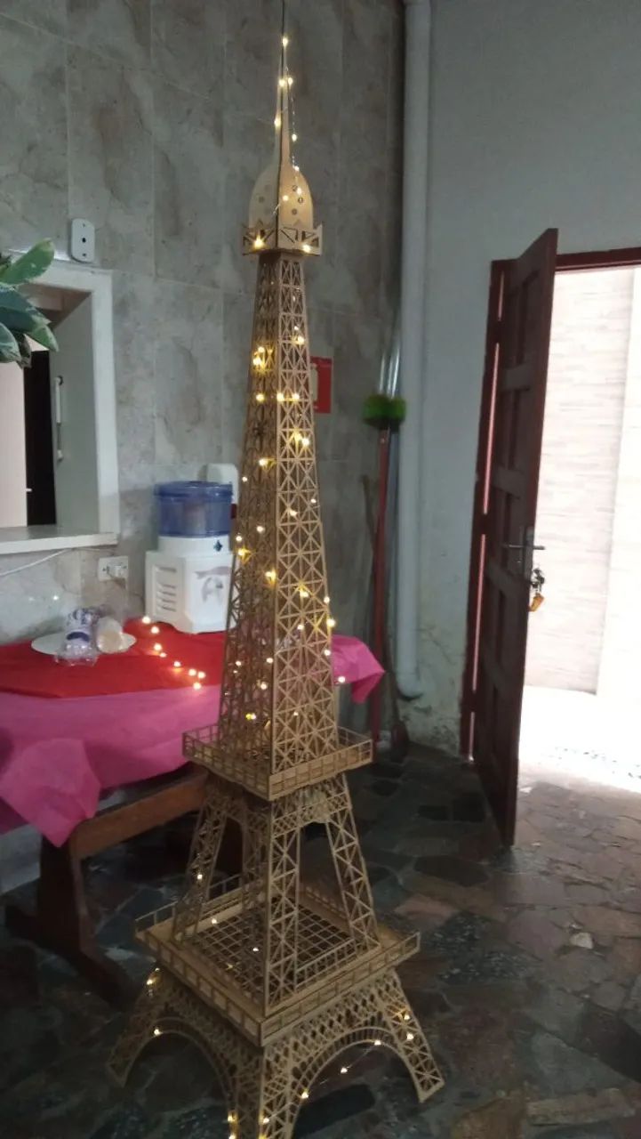Torre MDF 2,90 com led montada