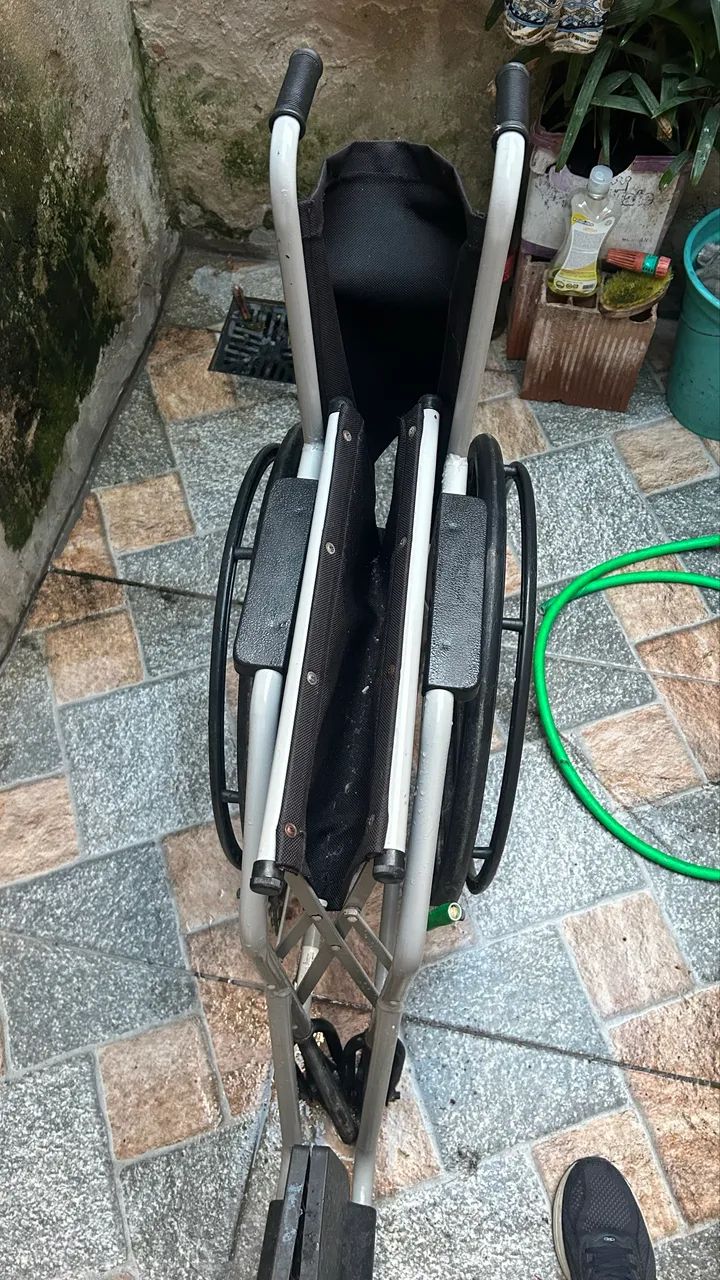 Cadeira de rodas - Foto 5