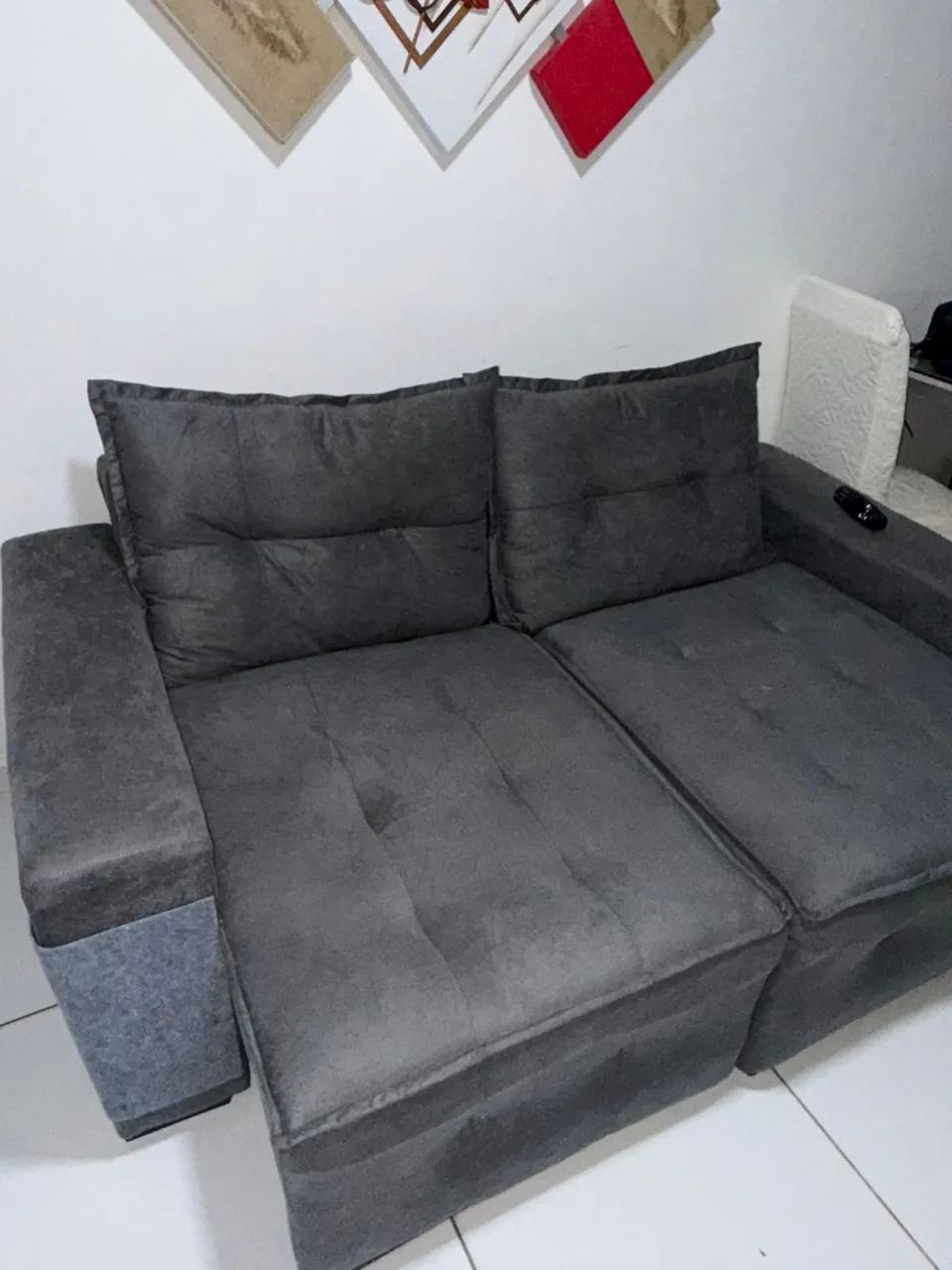 Sofá na cor cinza chumbo 1 mês de uso - Foto 2