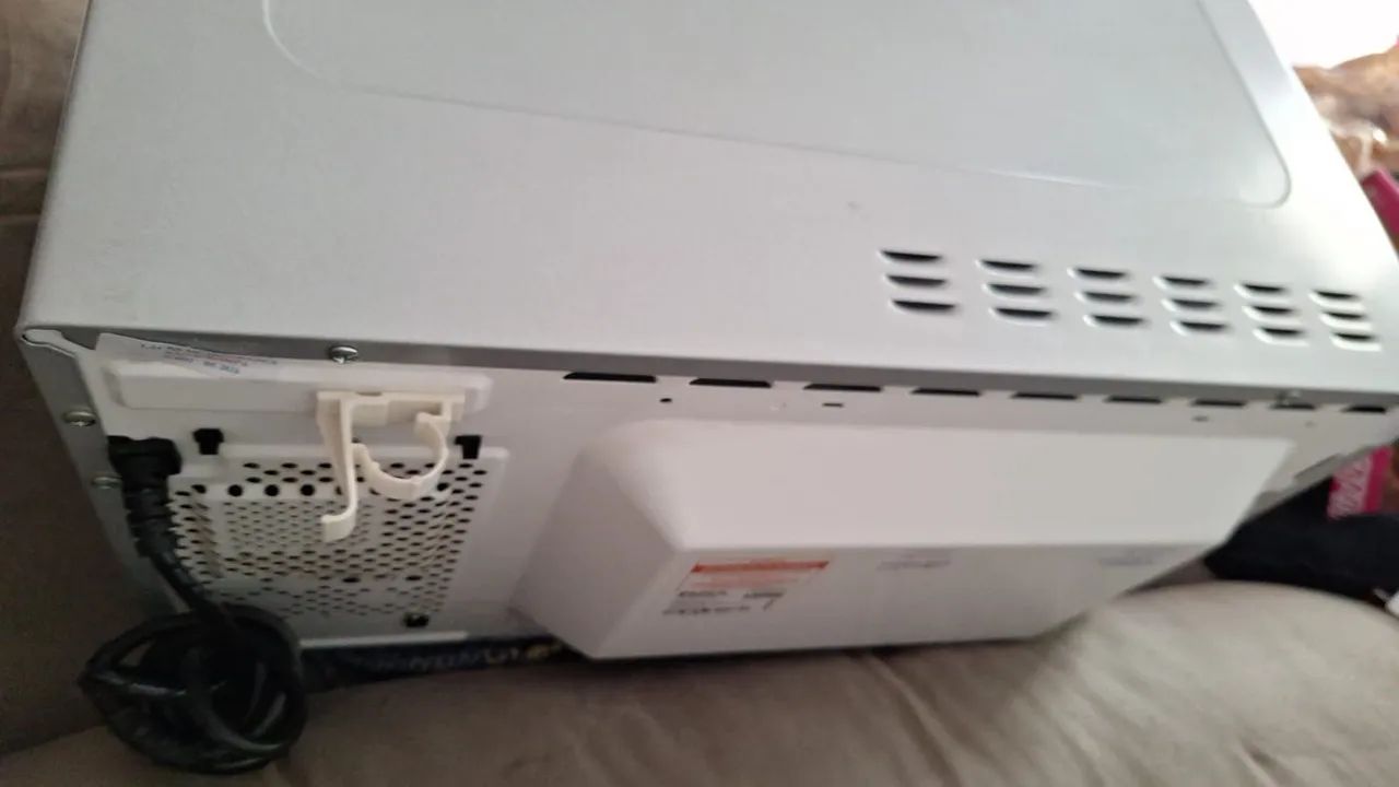 Para quem quer a comida quentinha, microondas philco espelhado. - Foto 4