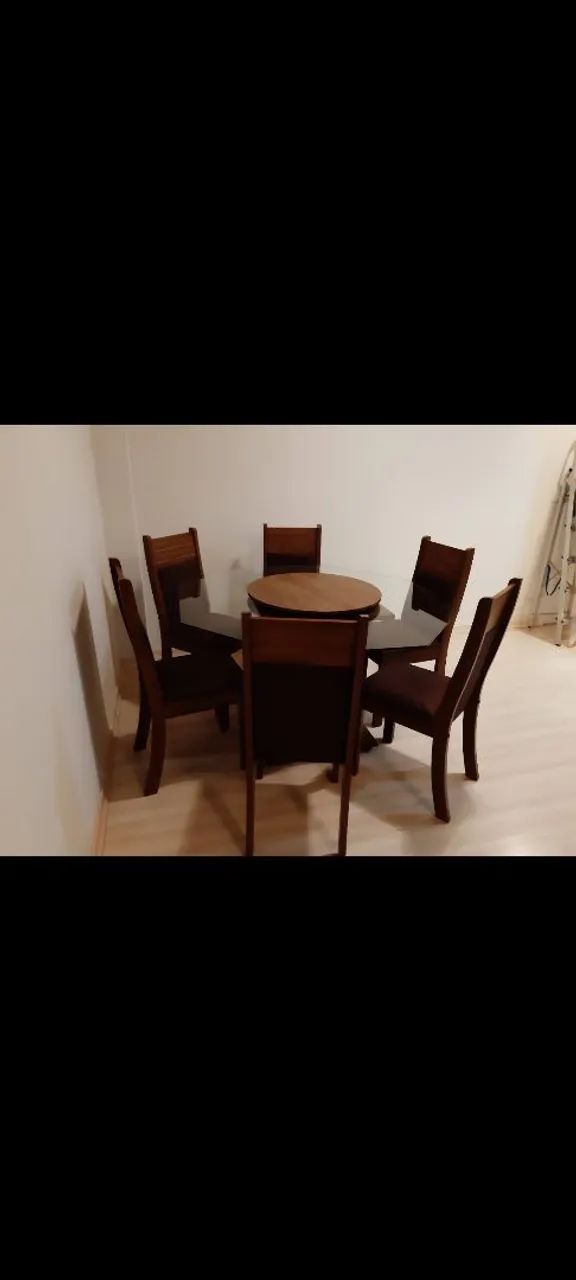 Mesa de jantar com centro giratório e 6 cadeiras  - Foto 2