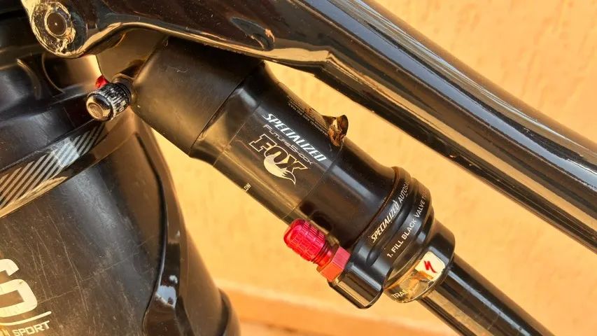 MTBオールカタログ 2001 SEVEN GT SPECIALIZED Specialized Epic 2017 full P, cambio SRAM GX, freios shimano XT e