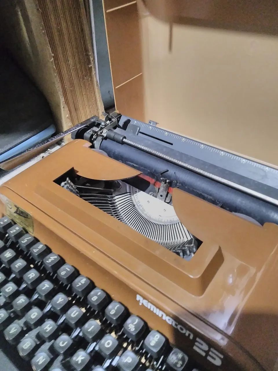MÁQUINA DE ESCREVER REMINGTON modelos25 E 15PERFEITO ESTADO