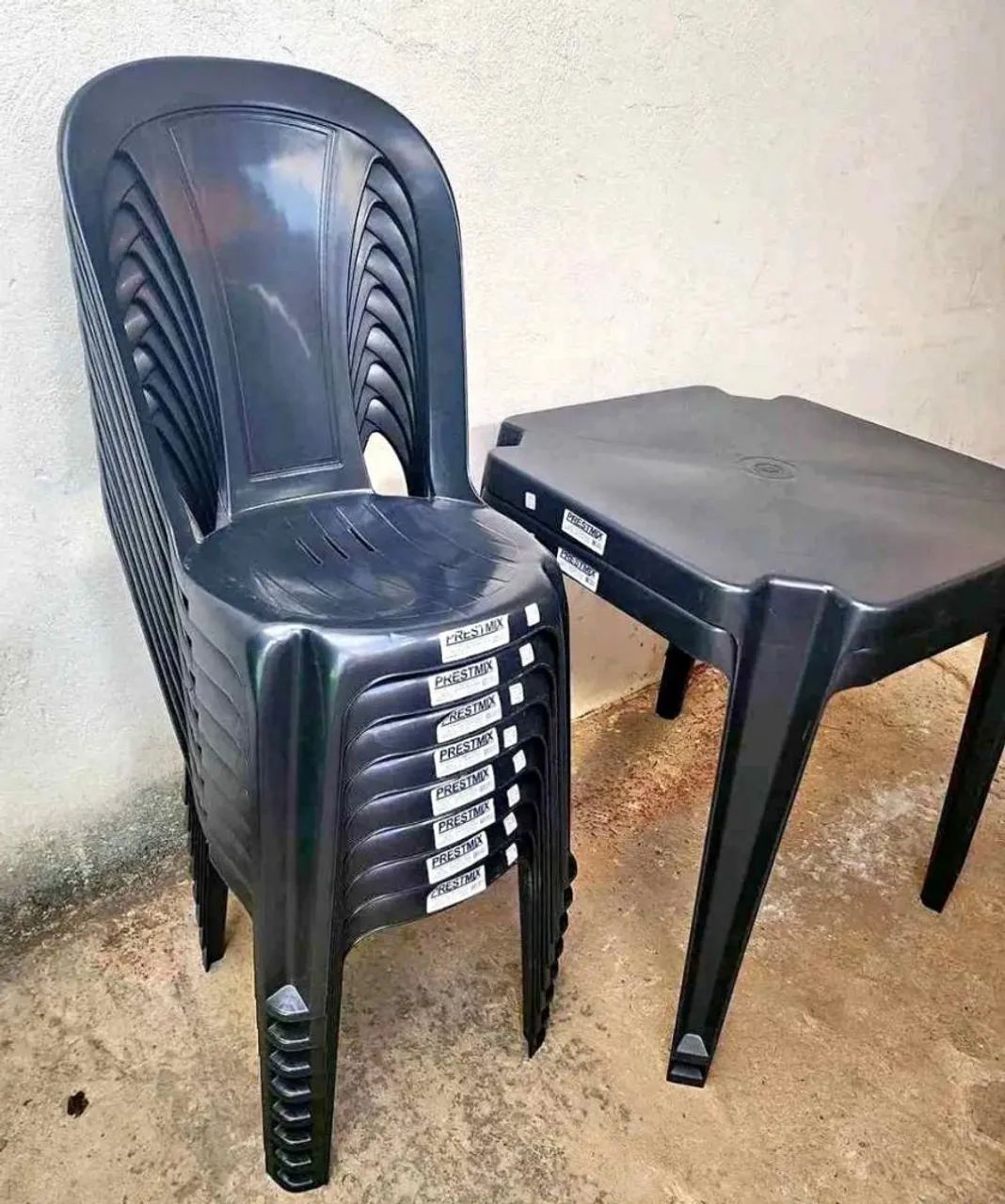 Cadeiras e Mesas novas de plástico, jogos de Mesas reforçado.  - Foto 2
