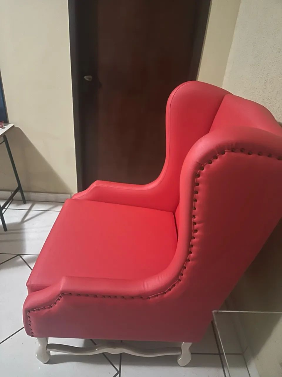 Lindas Poltronas Decorativas Vermelhas - Ótimo Estado - Foto 4