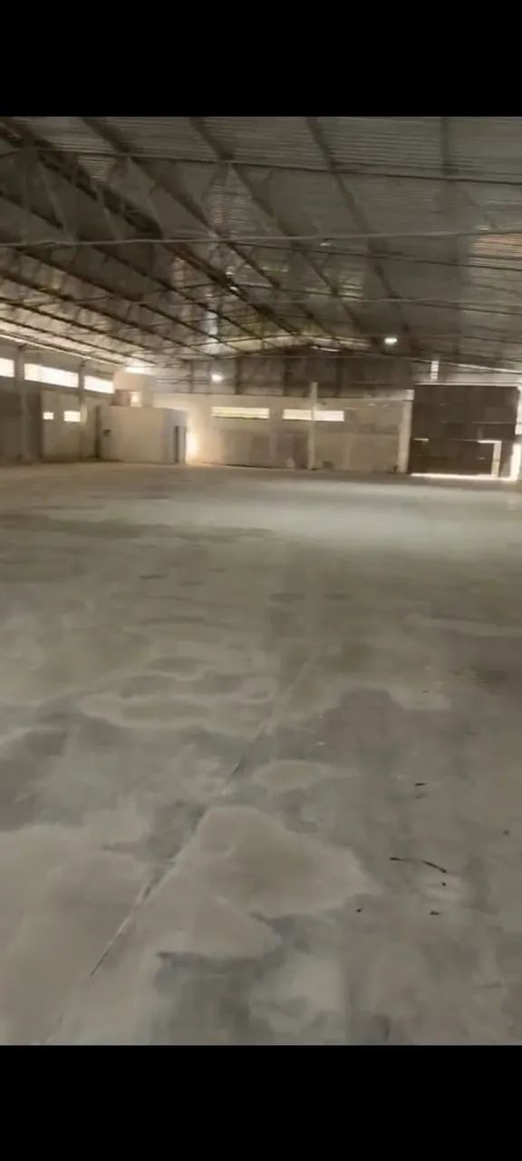 ALUGO TRÊS GALPÕES JUNTOS COM 2100M2 - Foto 4