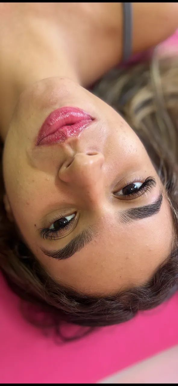 PRECISO DE MODELOS PRA EXTENSÃO DE CÍLIOS E DESING DE SOBRANCELHAS - Foto 2