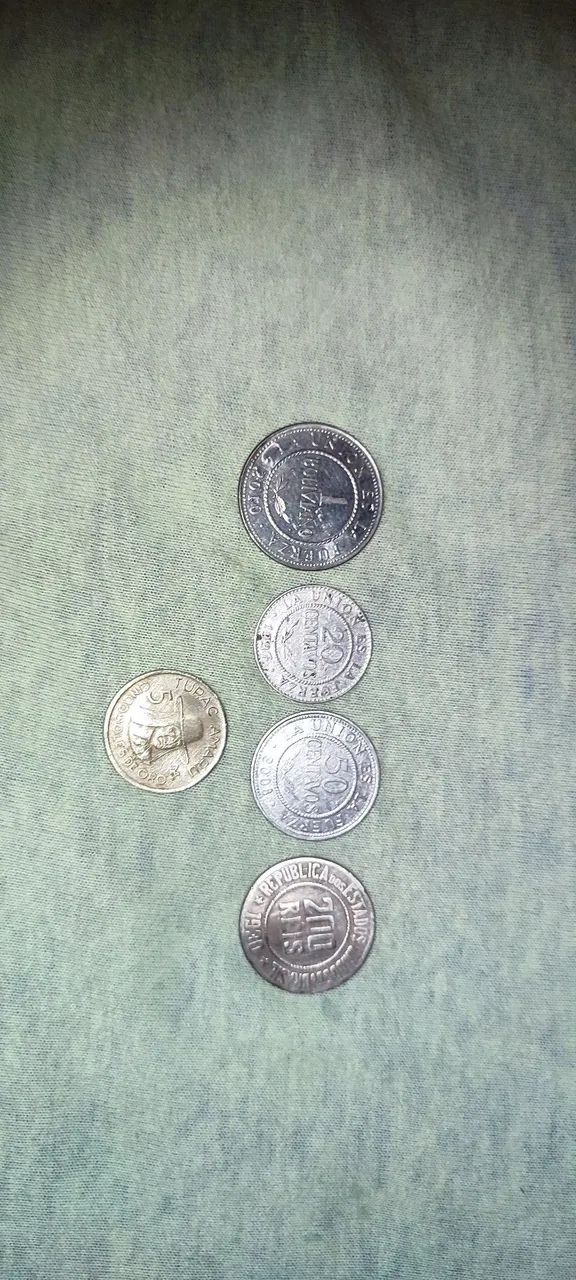 Vende-se moedas antigas 