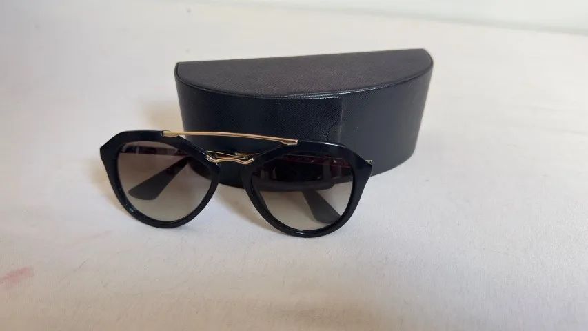 Óculos Prada Feminino original usado 