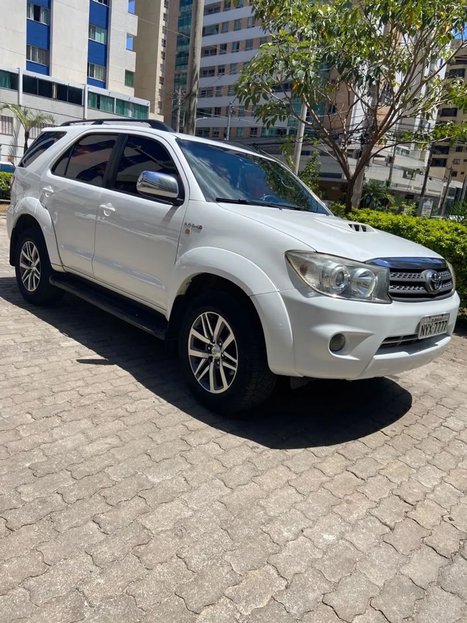 Toyota Hilux CD SRV D4-D 4X4 3.0 TDI DIES 2011