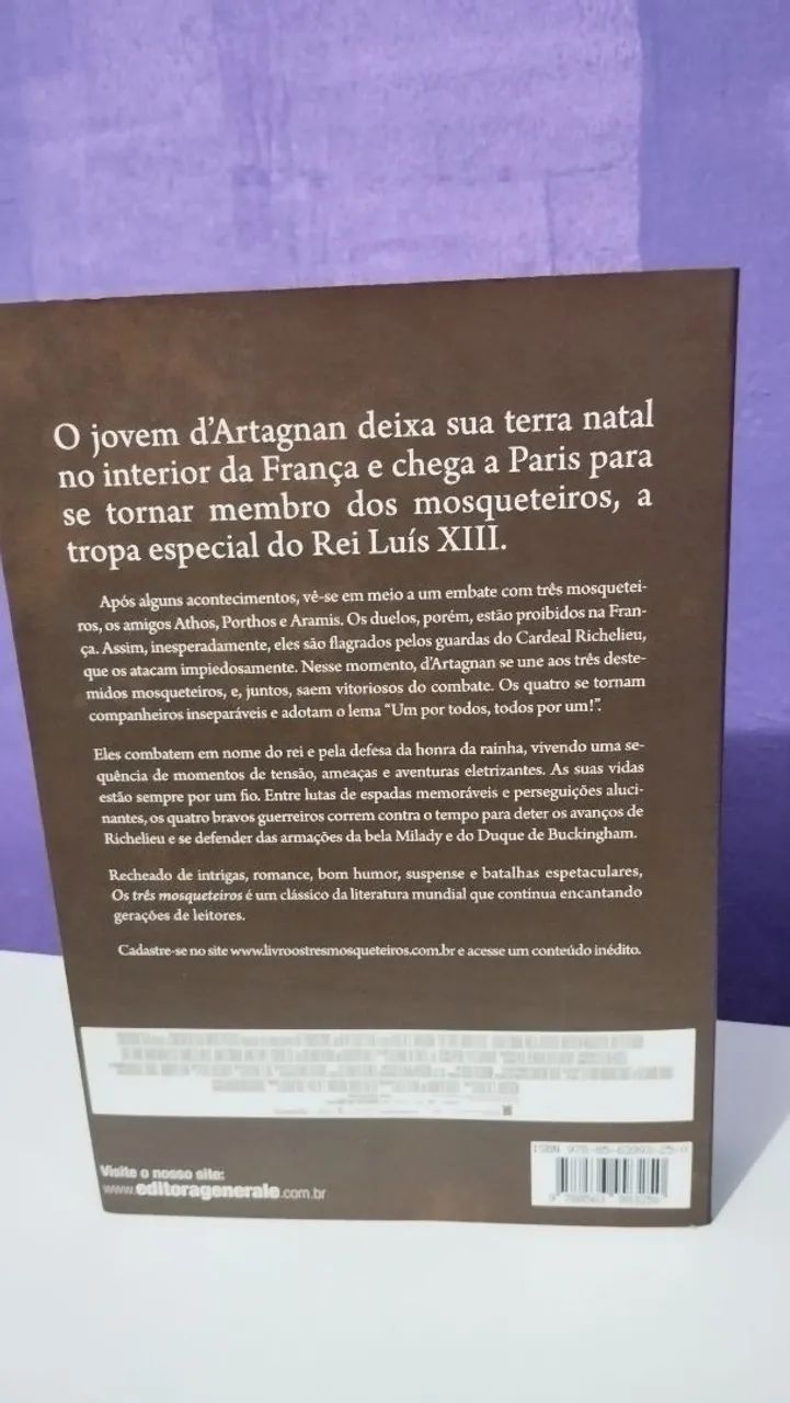 Livro Os Três Mosqueteiros (Capa do Filme) - Foto 3
