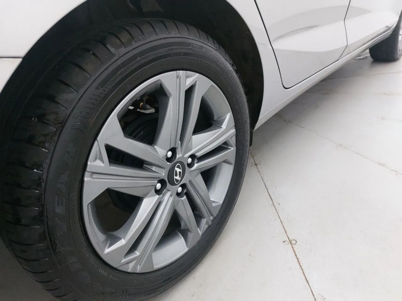 Hyundai HB20S Limited 1.0 TB Flex 12V Aut., foto 14 de 18